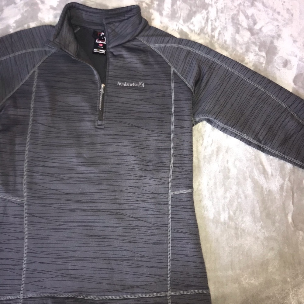 Avalanche fleece pullover